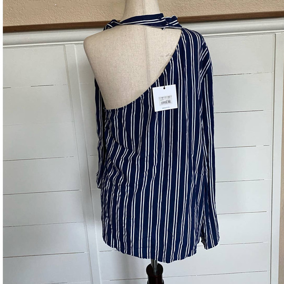 Jack by BB Dakota Vertical Stripe‎ One Shoulder Choker Blouse - Picture 5 of 13